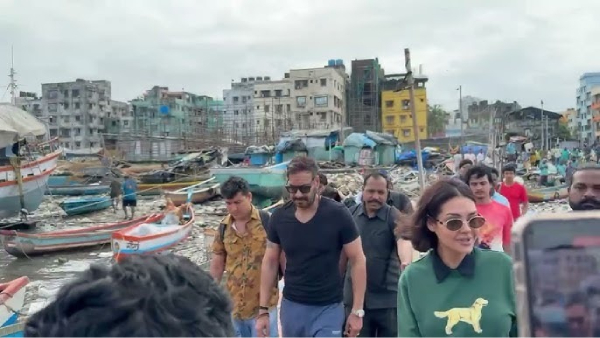 Ajay Devgn And Esha Gupta Spotted At Versova Jetty