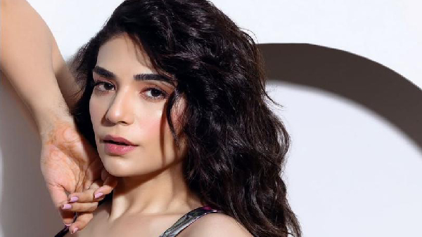 Chhoriyan Chali Gaon Anjuum Faakih Wins Hearts