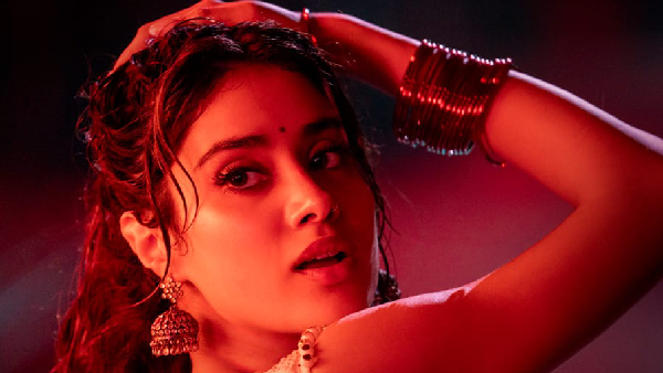 Janhvi Kapoor On Her Bheegi Saree Moment