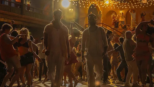 War 2 Song Janaabe Aali First Review War 2 Song Janaabe Aali First Review