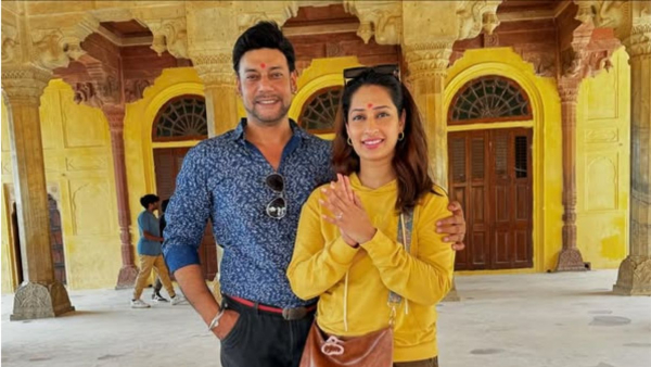 priya marathe husband