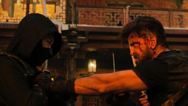 War 2 Box Office Collection Day 1 Early Updates