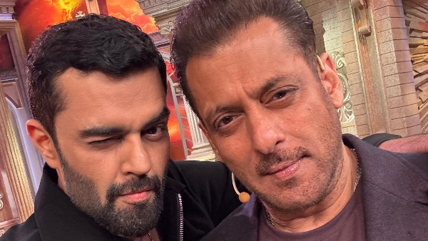Maniesh Paul Shares Selfie With Salman Khan From The Sets