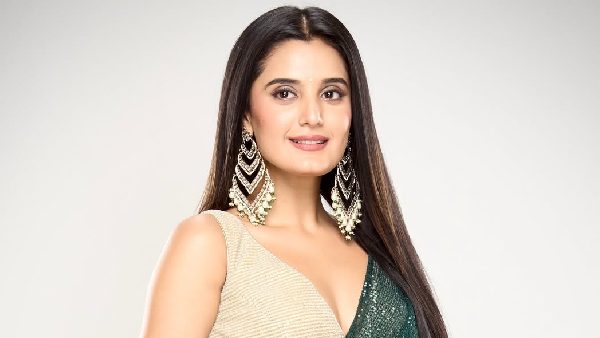 Ayushi Khurana Celebrates Her First Karva Chauth