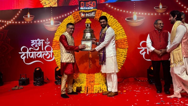 Viineet Kumar Siingh Rings In Prosperity At NSE s Diwali