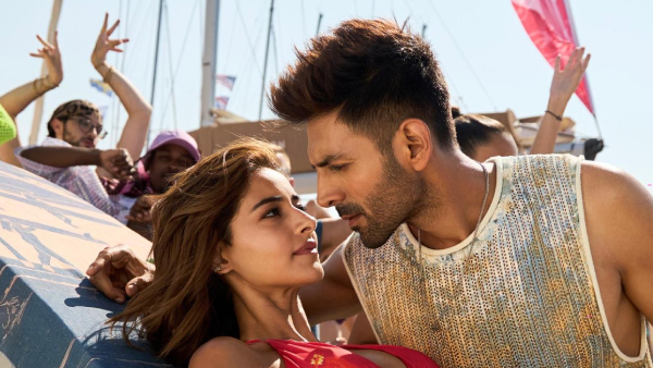 Tu Meri Main Tera Main Tera Tu Meri Title Track