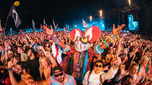 6 People You ll Meet At Sunburn Festival 2025