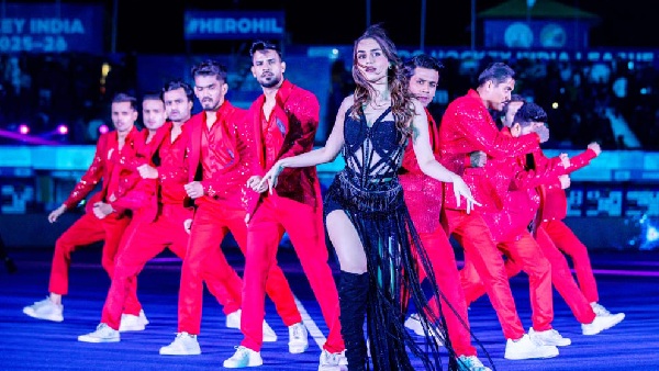 Manushi Chhillar Sets The Stage on Fire at Hockey India