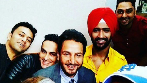 Filmmaker Mozez Singh Joins 2016 Trend With Vicky Kaushal