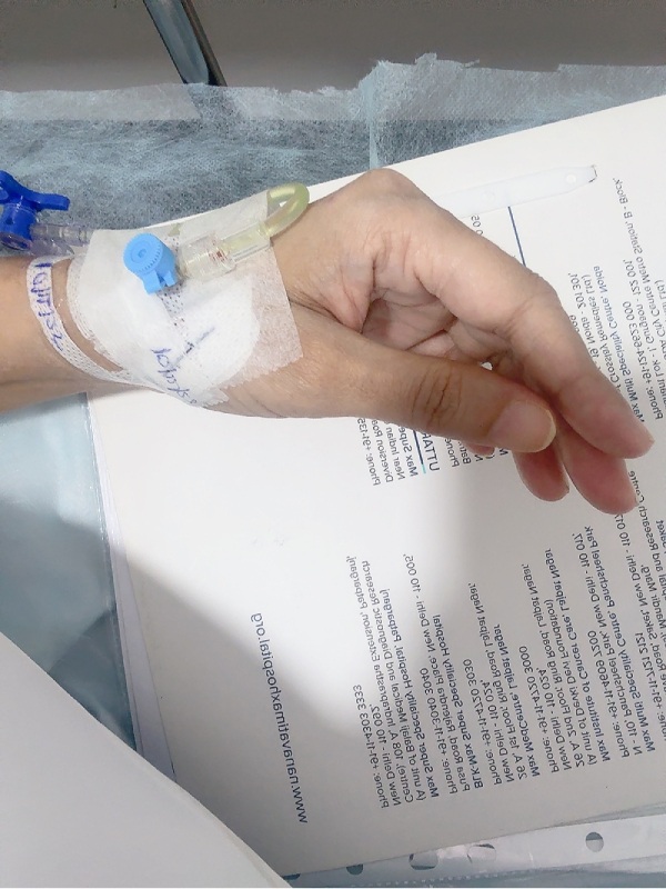 Rozlyn Khan Hospitalized After Delhi Trip