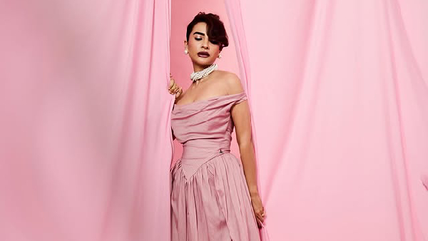 पत्रलेखा के जन्मदिन पर उनके फैशन के पलों पर एक नजर पत्रलेखा के जन्मदिन पर उनके फैशन के पलों पर एक नजर