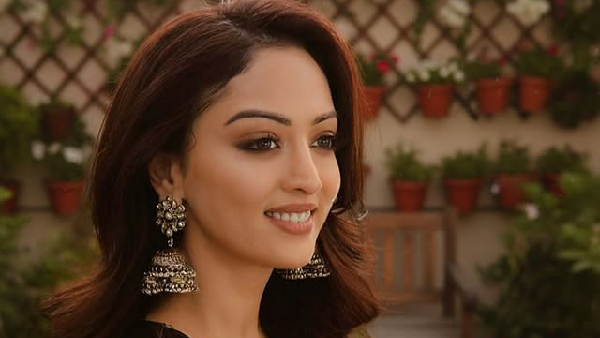 Sandeepa Dhar Birthday Why She Returns To Vaishno Devi