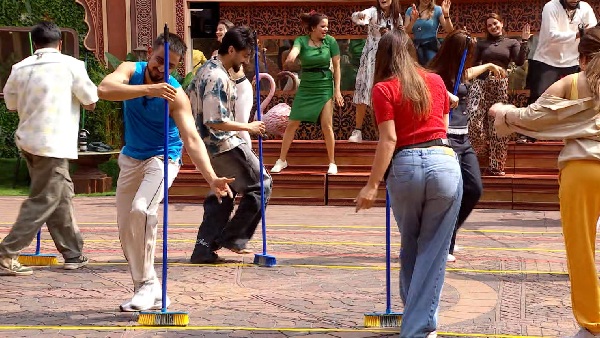 The 50 How Arena Games Quietly Decide Power Fear