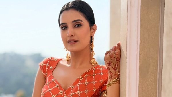 Jaane Anjaane Hum Mile Actress Ayushi Khurana On Eid