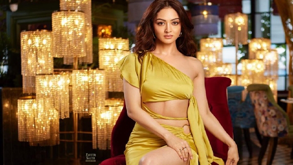 Sandeepa Dhar Wraps Shoot For Chumbak