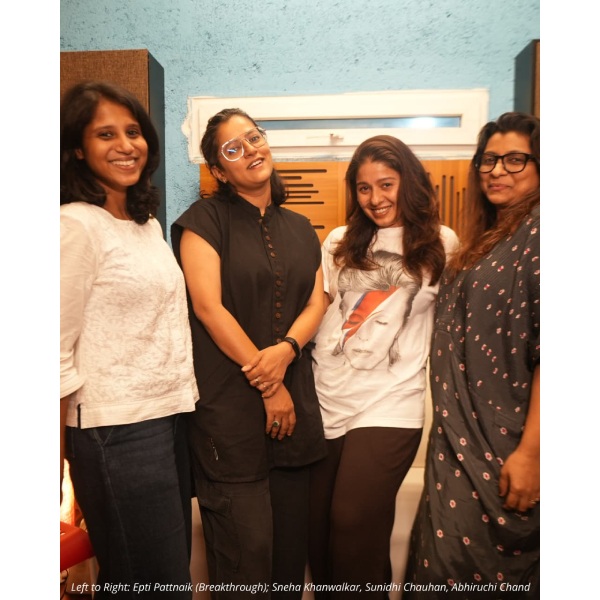 Cash Karegi Muniya By Breakthrough Featuring Sunidhi