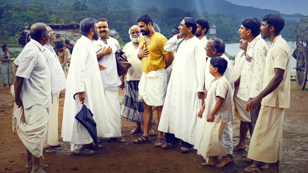 Pallichattambi Box Office Day 7 15 Cr Worldwide Gross