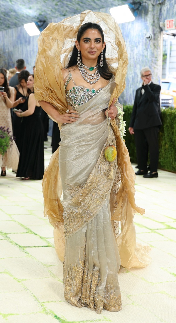 Met Gala Isha Ambani s Mango Purse Steals The Show