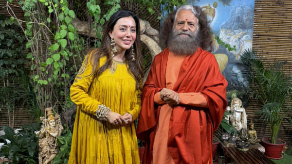 Sanskruti Jayana Visits Swami Chidanand Saraswati s Ashram Sanskruti Jayana Visits Swami Chidanand Saraswati s Ashram