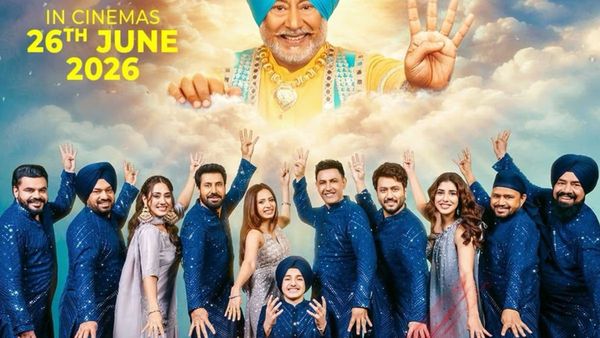 Cast of Carry On Jatta 4 in comedic scene