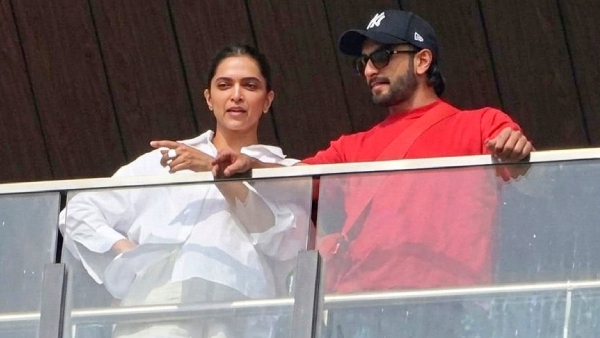 Deepika Padukone Flaunts Her Baby Bump Deepika Padukone Flaunts Her Baby Bump