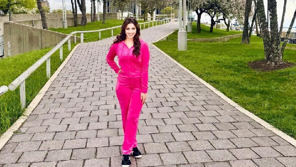 Samaira Sandhu Stuns in a Gorgeous Pink Corset Outfit Samaira Sandhu Stuns in a Gorgeous Pink Corset Outfit