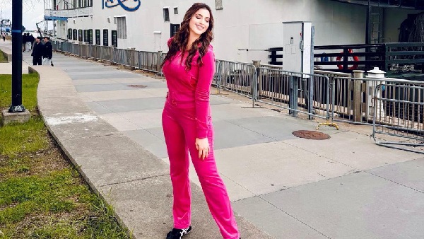 Samaira Sandhu Stuns in a Gorgeous Pink Corset Outfit Samaira Sandhu Stuns in a Gorgeous Pink Corset Outfit