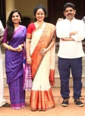 Adukkalayil Paniyundu