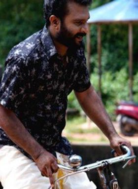 Vellaram Kunnile Vellimeenukal