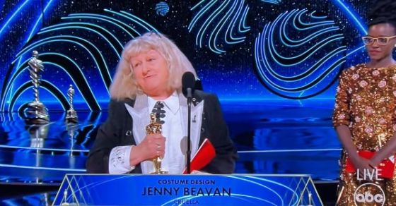 മികച്ച വസ്‍ത്രാലങ്കാരം - ജെനി ബെവന്‍