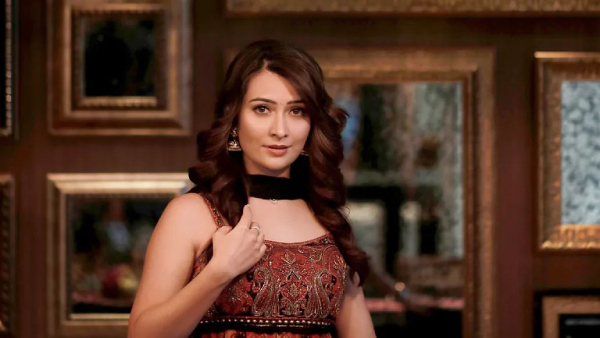 ಶಿಕ್ಷಕಿಯಾಗಬೇಕು ಎಂದುಕೊಂಡಿದ್ದ ರಾಧಿಕಾ