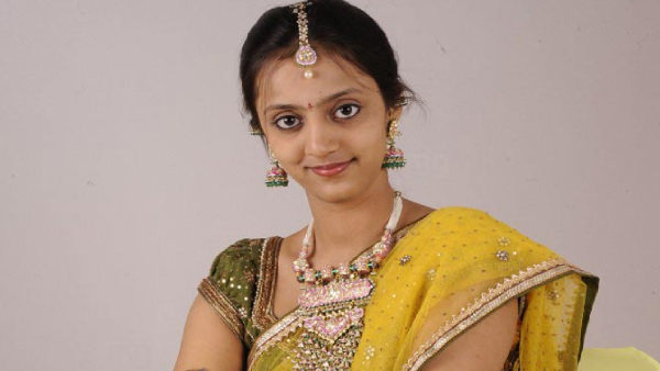 ల‌క్ష్మీ ప్ర‌ణతి (ఎన్టీఆర్‌):