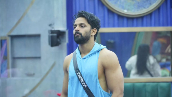 ಪರ್ಸ್‌ನಲ್ ವಿಷ್ಯ ಹಂಚ್ಕೋಬಾರ್ದು ಎಂದ ಕಾರ್ತಿಕ್