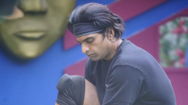 ವಿನಯ್ ಕಣ್ಣೀರು