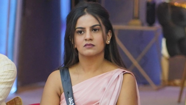 ಕಚಗುಳಿ ಕೊಟ್ಟಿದ್ದು ಕೆಟ್ಟದಾಗಿ ಕಂಡಿದೆ