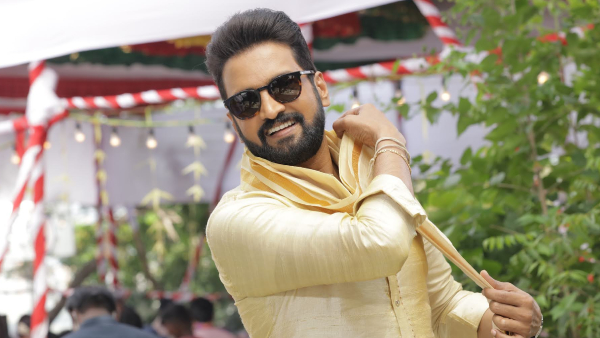 சந்தானம்