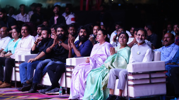 ಭರ್ಜರಿ ಓಪನಿಂಗ್