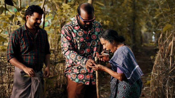 Urumbukal Urangarilla