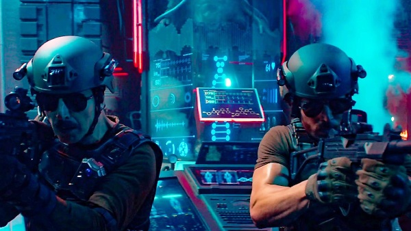 Bade Miyan Chote Miyan Cast