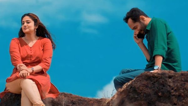 Pachuvum Athbutha Vilakkum