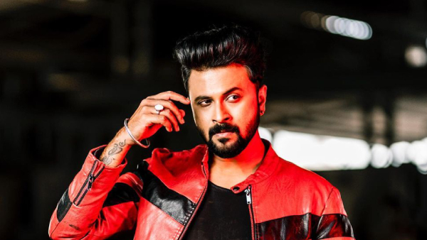 ಶಿಶಿರ್ ಶಾಸ್ತ್ರೀ