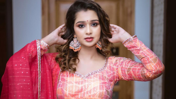 ವಯಸ್ಸು ಮತ್ತು ಊರು