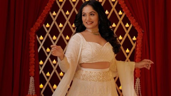 Her Stylish Fashion Choices As A Desi Diva