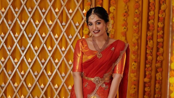 Her Captivating Desi Looks