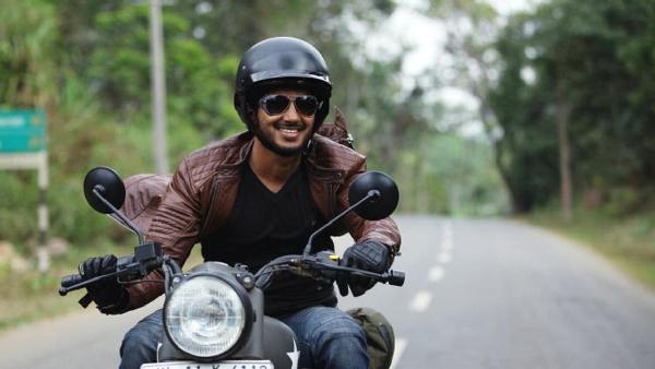 Neelakasham Pachakadal Chuvanna Bhoomi