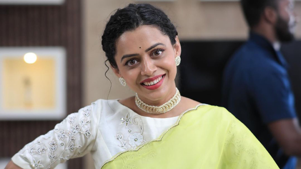 ಸಾಧನಾ-ಕೆಂಡಸಂಪಿಗೆ 