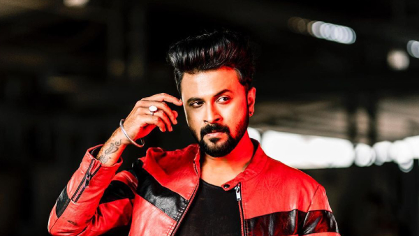 ಶಿಶಿರ್ ಶಾಸ್ತ್ರೀ