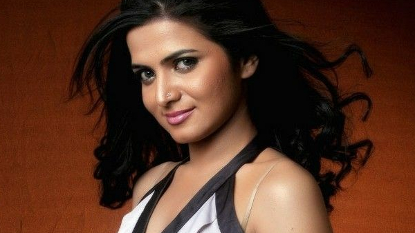 திவ்யதர்சினி (டிடி)