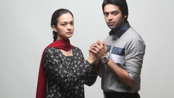 Meri Zaat Zarra-e-Benishan