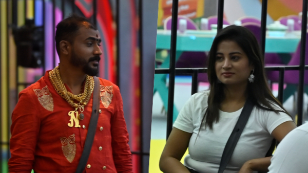 ಗೋಲ್ಡ್ ಸುರೇಶ್ & ಅನುಷಾ 